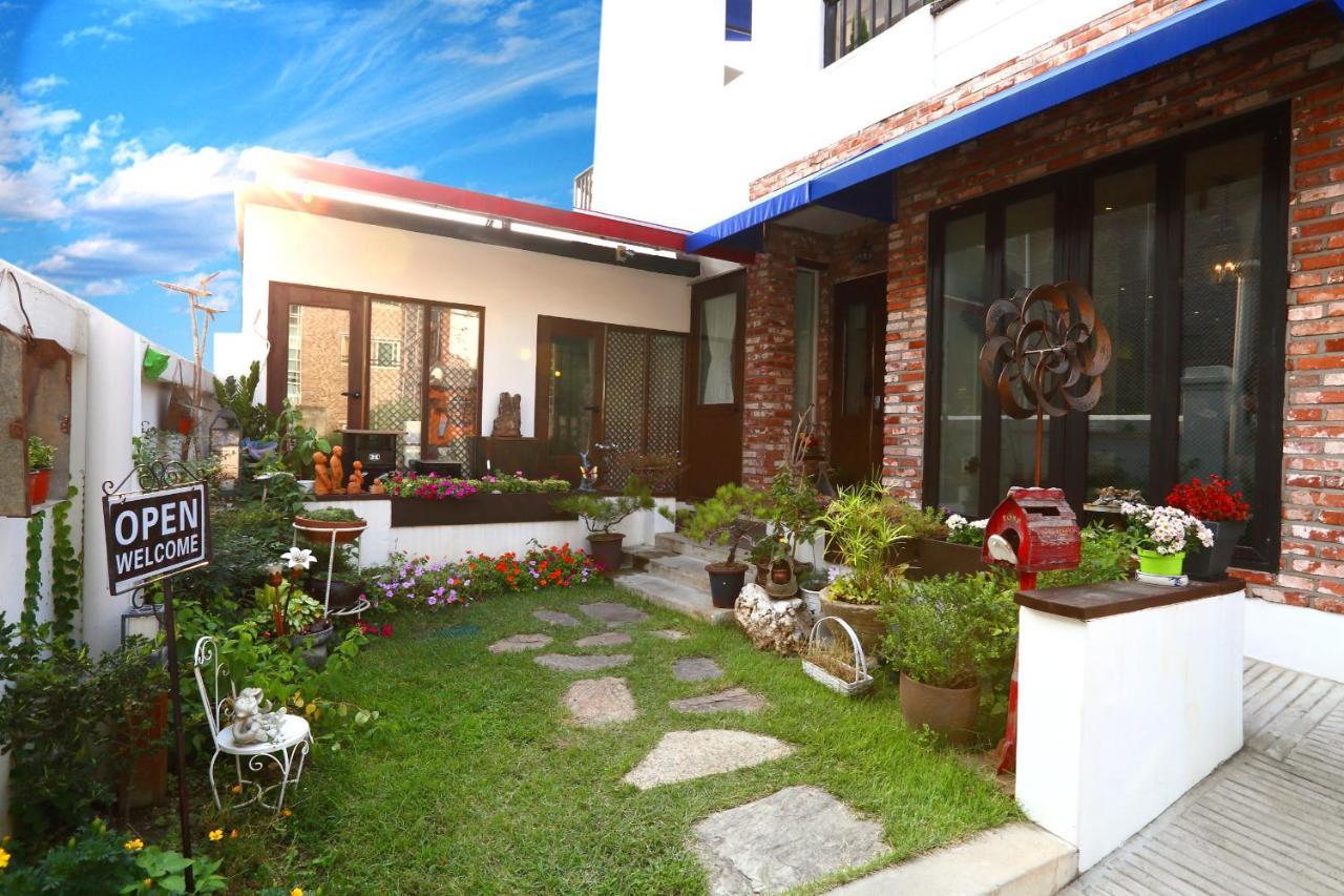 Yujung Guesthouse Jeonju Esterno foto