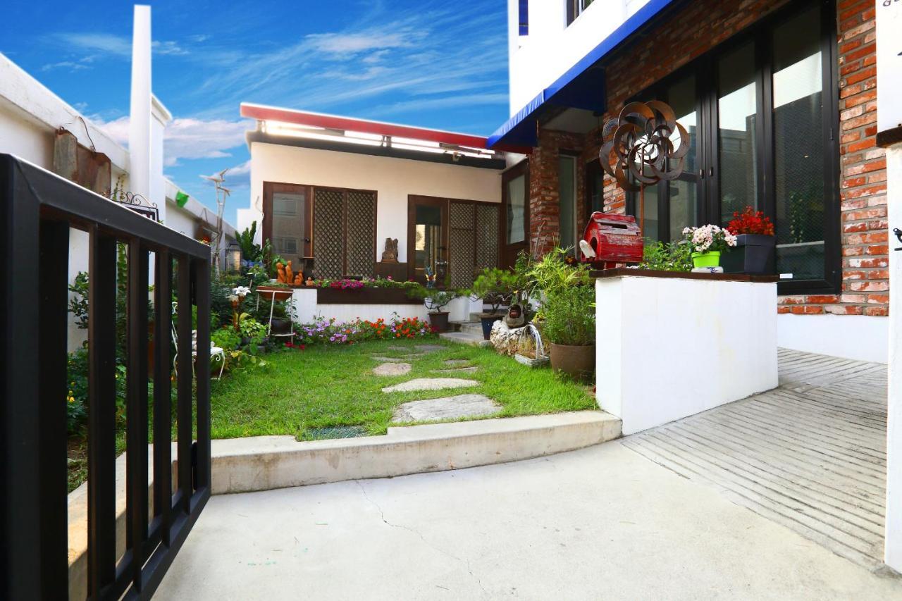 Yujung Guesthouse Jeonju Esterno foto